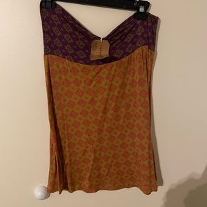 New Natural life skirt sz large